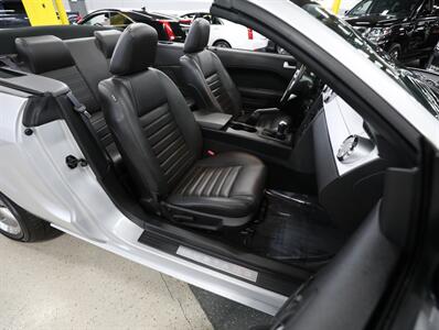 2005 Ford Mustang GT Premium   - Photo 25 - Addison, IL 60101