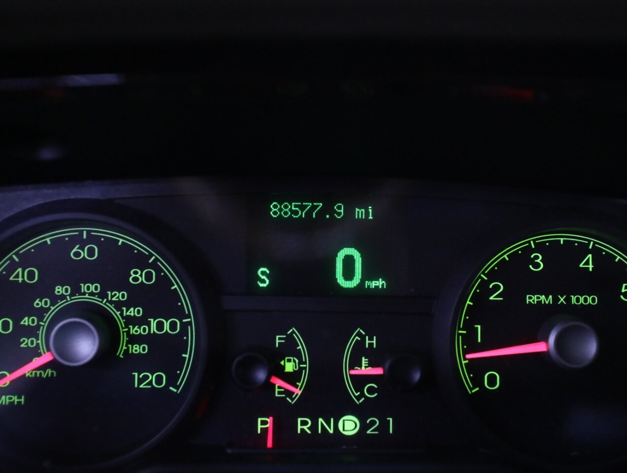 2008 Lincoln Town Car Signature Limited - Photo 34 - Addison, IL 60101