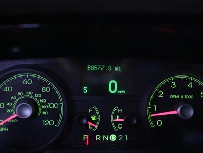 2008 Lincoln Town Car Signature Limited - Photo 34 - Addison, IL 60101