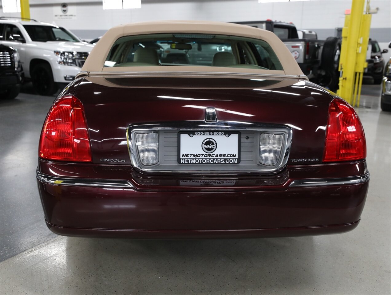 2008 Lincoln Town Car Signature Limited - Photo 10 - Addison, IL 60101