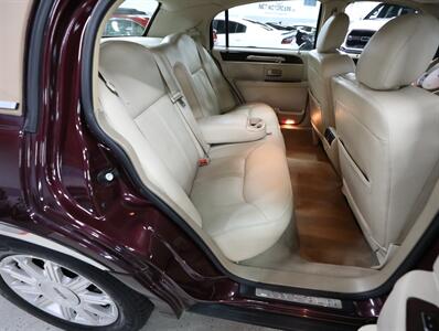 2008 Lincoln Town Car Signature Limited - Photo 20 - Addison, IL 60101