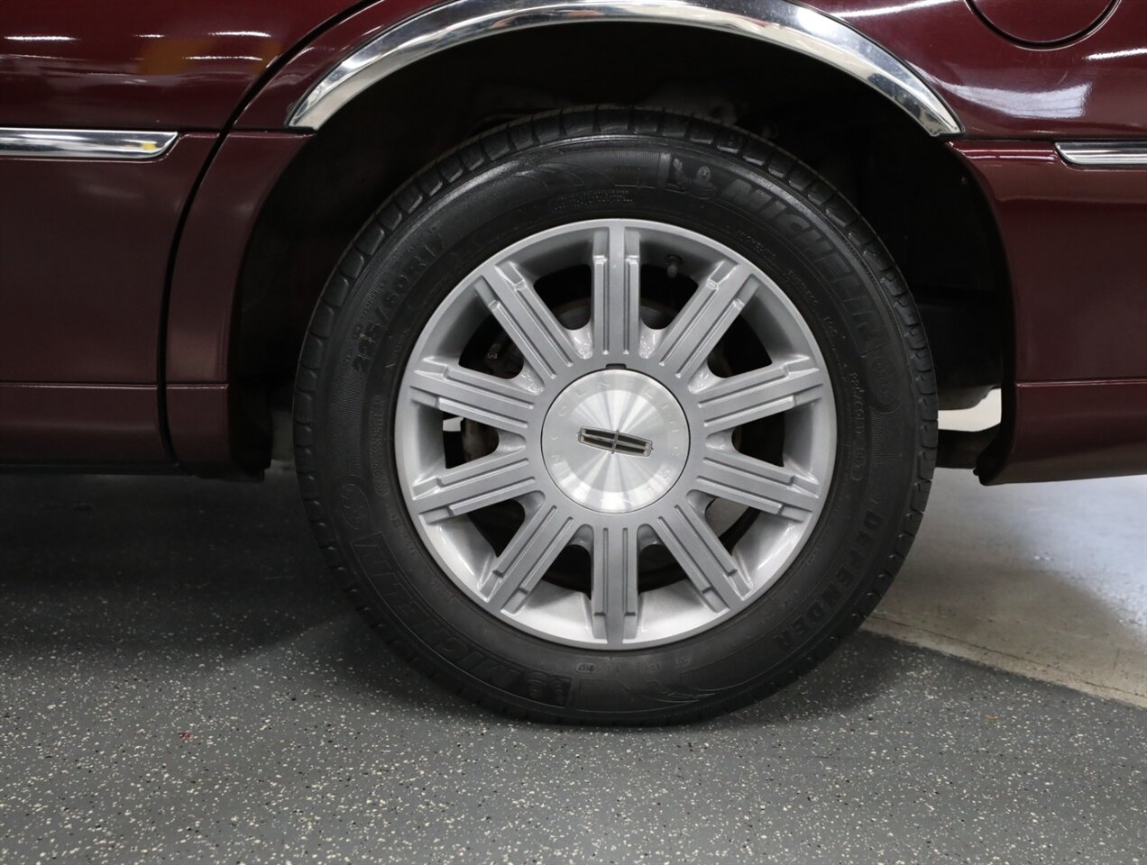 2008 Lincoln Town Car Signature Limited - Photo 36 - Addison, IL 60101