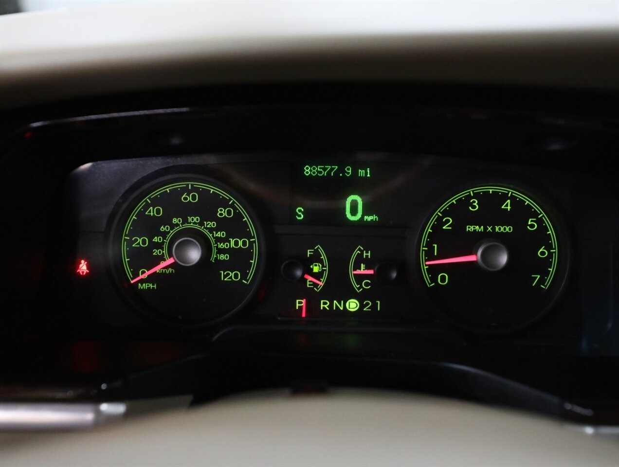 2008 Lincoln Town Car Signature Limited - Photo 33 - Addison, IL 60101