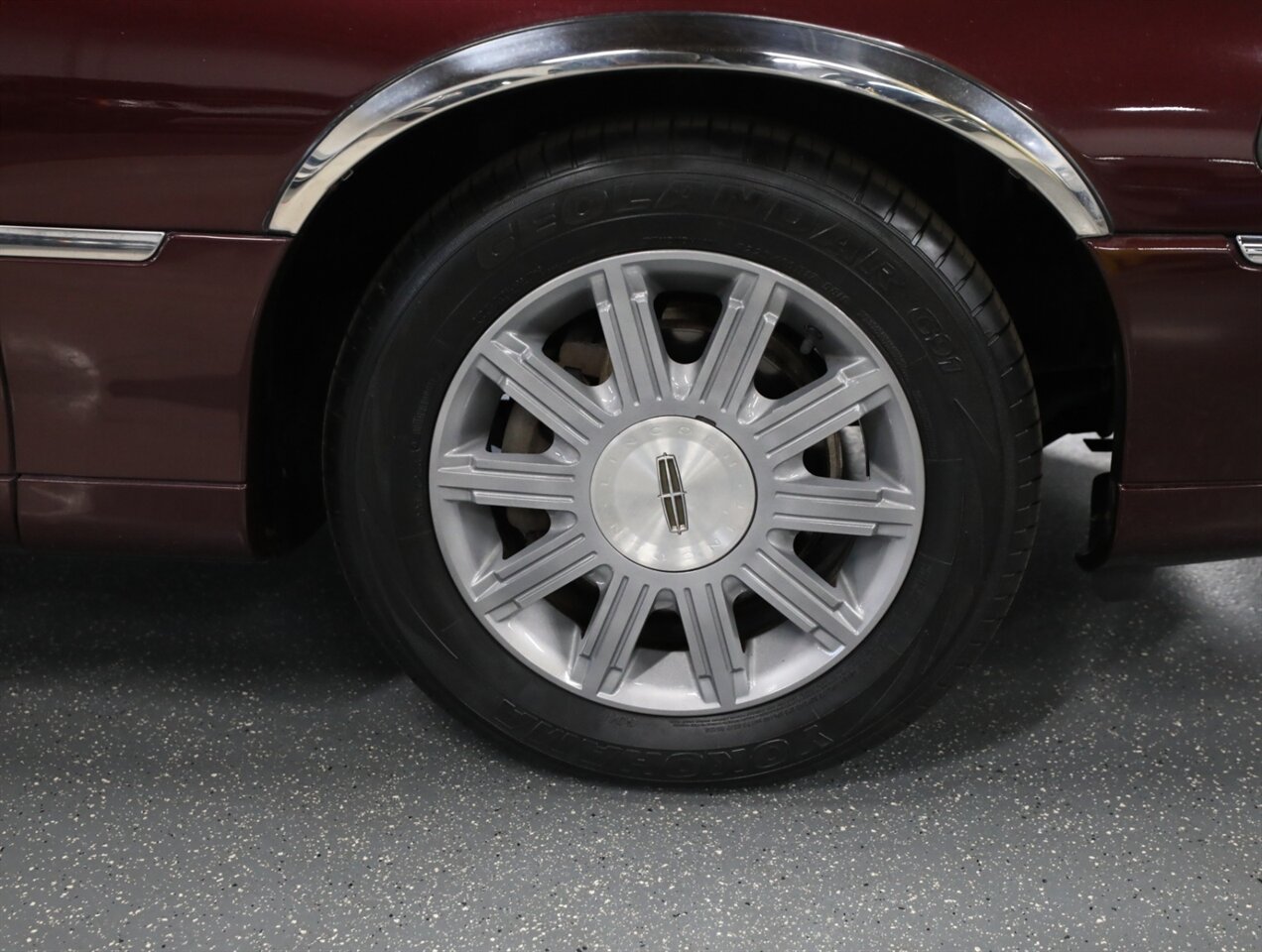 2008 Lincoln Town Car Signature Limited - Photo 38 - Addison, IL 60101