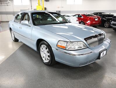 2011 Lincoln Town Car Signature Limited - Photo 7 - Addison, IL 60101