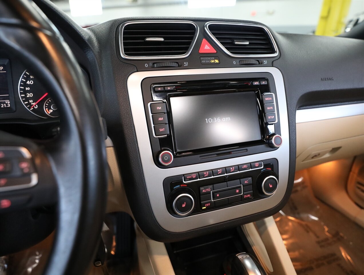 2012 Volkswagen Eos Komfort SULEV - Photo 28 - Addison, IL 60101