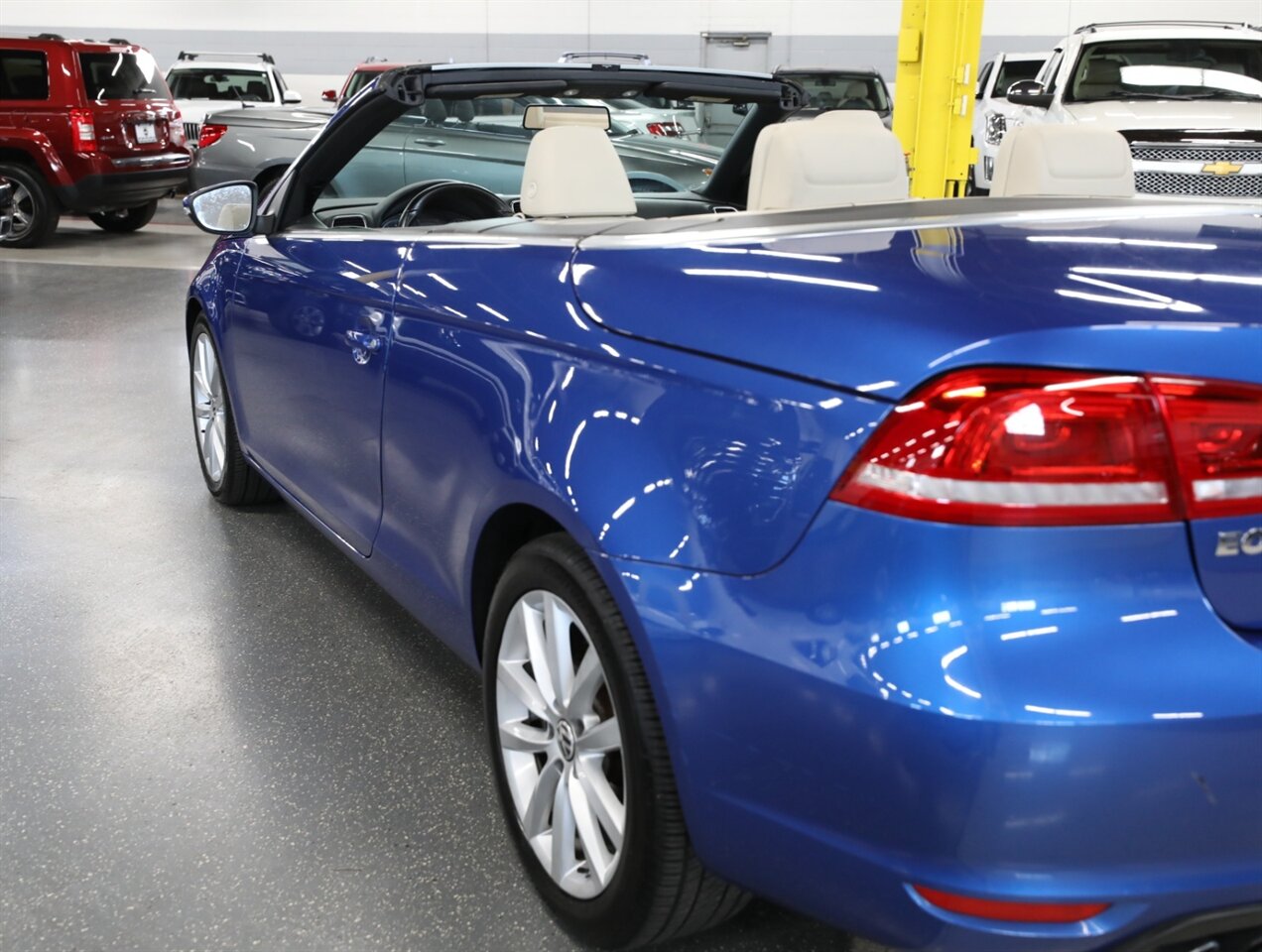 2012 Volkswagen Eos Komfort SULEV - Photo 14 - Addison, IL 60101