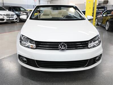 2016 Volkswagen Eos Komfort Edition   - Photo 6 - Addison, IL 60101