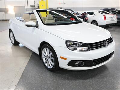 2016 Volkswagen Eos Komfort Edition   - Photo 7 - Addison, IL 60101