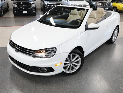 2016 Volkswagen Eos Komfort Edition   - Photo 2 - Addison, IL 60101