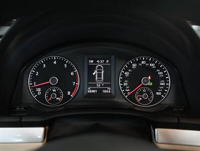 2016 Volkswagen Eos Komfort Edition   - Photo 32 - Addison, IL 60101