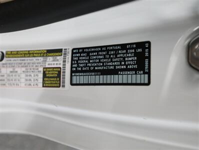 2016 Volkswagen Eos Komfort Edition   - Photo 34 - Addison, IL 60101