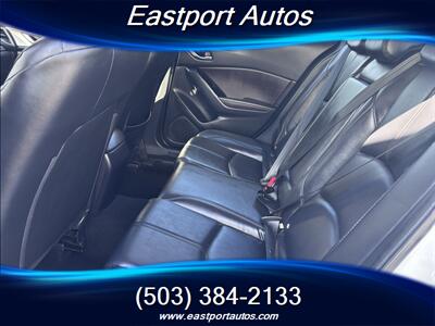 2018 Mazda Mazda3 Touring   - Photo 11 - Portland, OR 97266