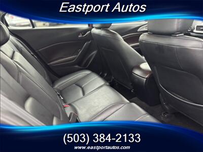 2018 Mazda Mazda3 Touring   - Photo 12 - Portland, OR 97266
