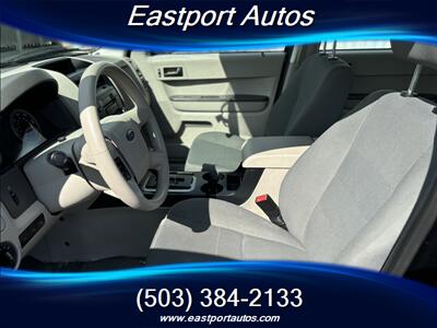 2011 Ford Escape XLS   - Photo 9 - Portland, OR 97266