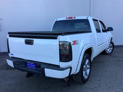 2012 GMC Sierra 1500 SLT - Photo 5 - Crest Hill, IL 60403