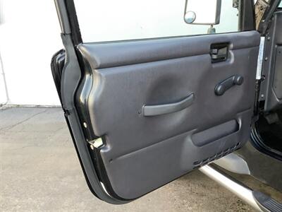 2002 Jeep Wrangler X - Photo 11 - Crest Hill, IL 60403