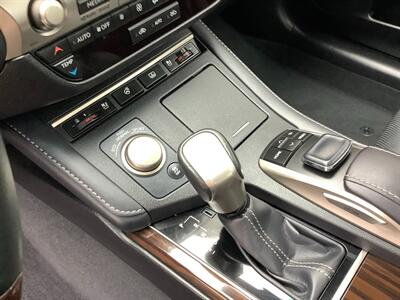 2017 Lexus ES   - Photo 17 - Crest Hill, IL 60403