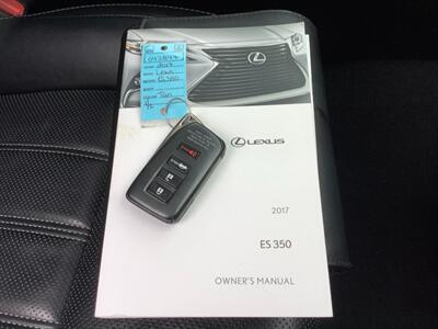 2017 Lexus ES   - Photo 38 - Crest Hill, IL 60403