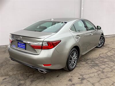 2017 Lexus ES   - Photo 6 - Crest Hill, IL 60403