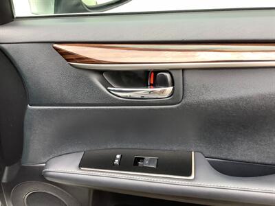 2017 Lexus ES   - Photo 34 - Crest Hill, IL 60403