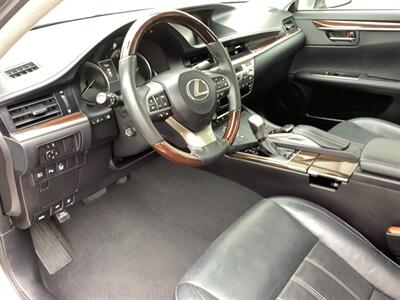2017 Lexus ES   - Photo 16 - Crest Hill, IL 60403