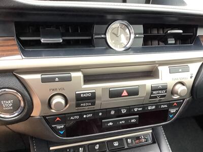 2017 Lexus ES   - Photo 27 - Crest Hill, IL 60403