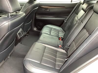 2017 Lexus ES   - Photo 30 - Crest Hill, IL 60403