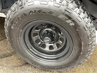 2004 Jeep Wrangler Unlimited   - Photo 30 - Crest Hill, IL 60403