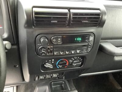 2004 Jeep Wrangler Unlimited   - Photo 15 - Crest Hill, IL 60403