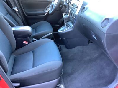 2006 Toyota Matrix XR - Photo 27 - Crest Hill, IL 60403
