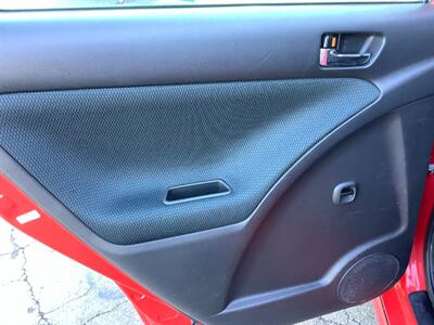 2006 Toyota Matrix XR - Photo 21 - Crest Hill, IL 60403