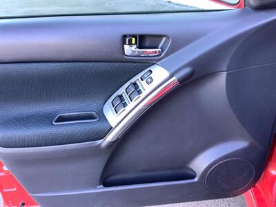 2006 Toyota Matrix XR - Photo 12 - Crest Hill, IL 60403