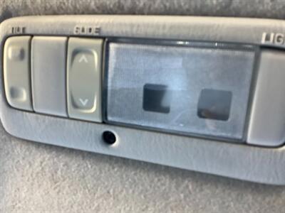 2006 Toyota Matrix XR - Photo 33 - Crest Hill, IL 60403