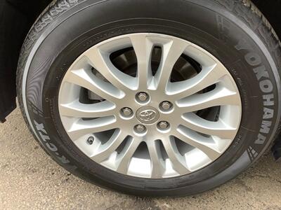 2014 Toyota Sienna XLE 8-Passenger - Photo 36 - Crest Hill, IL 60403