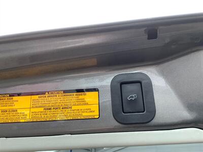 2014 Toyota Sienna XLE 8-Passenger - Photo 33 - Crest Hill, IL 60403