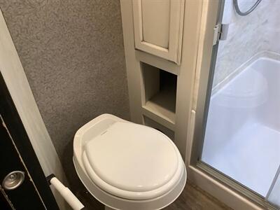 2021 Jayco Eagle Series 355MBQS - Photo 15 - Crest Hill, IL 60403