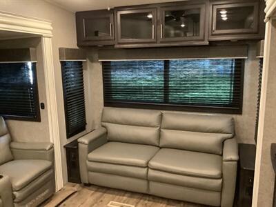 2021 Jayco Eagle Series 355MBQS - Photo 31 - Crest Hill, IL 60403