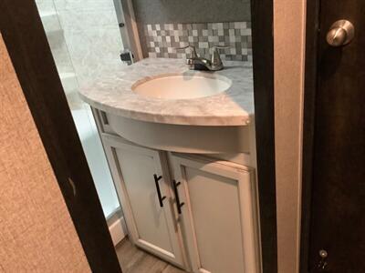 2021 Jayco Eagle Series 355MBQS - Photo 9 - Crest Hill, IL 60403