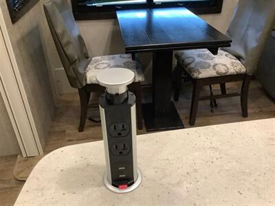 2021 Jayco Eagle Series 355MBQS - Photo 26 - Crest Hill, IL 60403