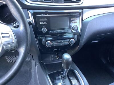 2015 Nissan Rogue SV   - Photo 15 - Crest Hill, IL 60403