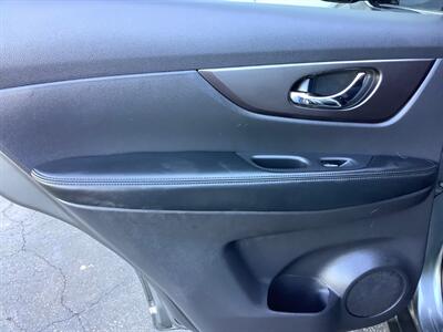 2015 Nissan Rogue SV   - Photo 23 - Crest Hill, IL 60403