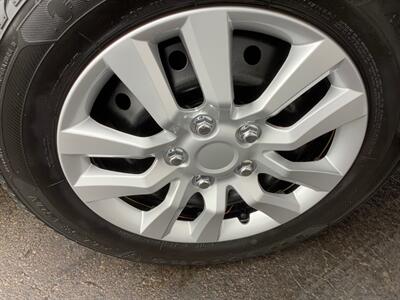 2012 Honda Civic LX   - Photo 27 - Crest Hill, IL 60403