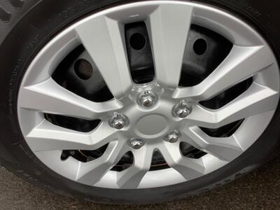 2012 Honda Civic LX   - Photo 29 - Crest Hill, IL 60403