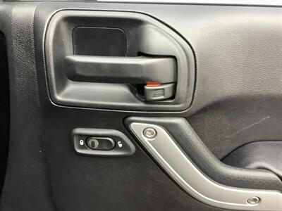 2016 Jeep Wrangler Sahara 75th Annivers - Photo 28 - Crest Hill, IL 60403