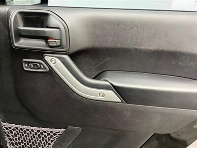 2016 Jeep Wrangler Sahara 75th Annivers - Photo 27 - Crest Hill, IL 60403