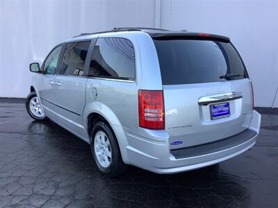 2010 Chrysler Town & Country Touring Plus   - Photo 3 - Crest Hill, IL 60403