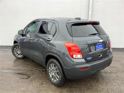 2016 Chevrolet Trax LS   - Photo 4 - Crest Hill, IL 60403