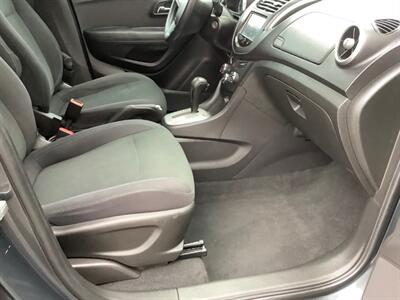 2016 Chevrolet Trax LS   - Photo 25 - Crest Hill, IL 60403