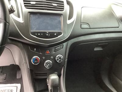 2016 Chevrolet Trax LS   - Photo 15 - Crest Hill, IL 60403